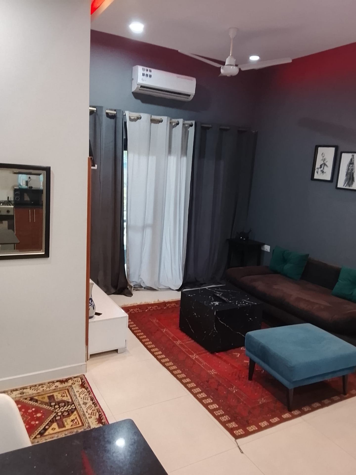 Lounge & dining